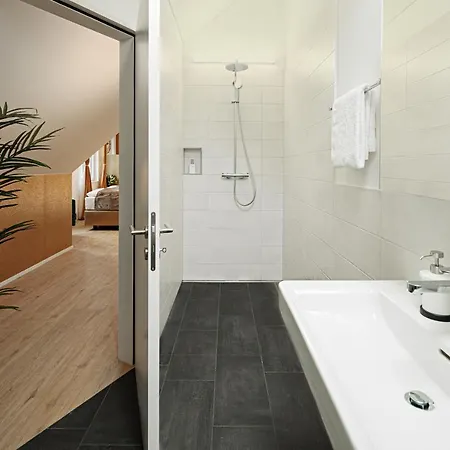 Aparthotel Visimo Muehlensteg St Gallen - Elegant Quiet St. Gallen